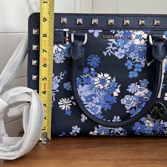 NWT Michael Kors Dillon satchel - Picture 4 of 17